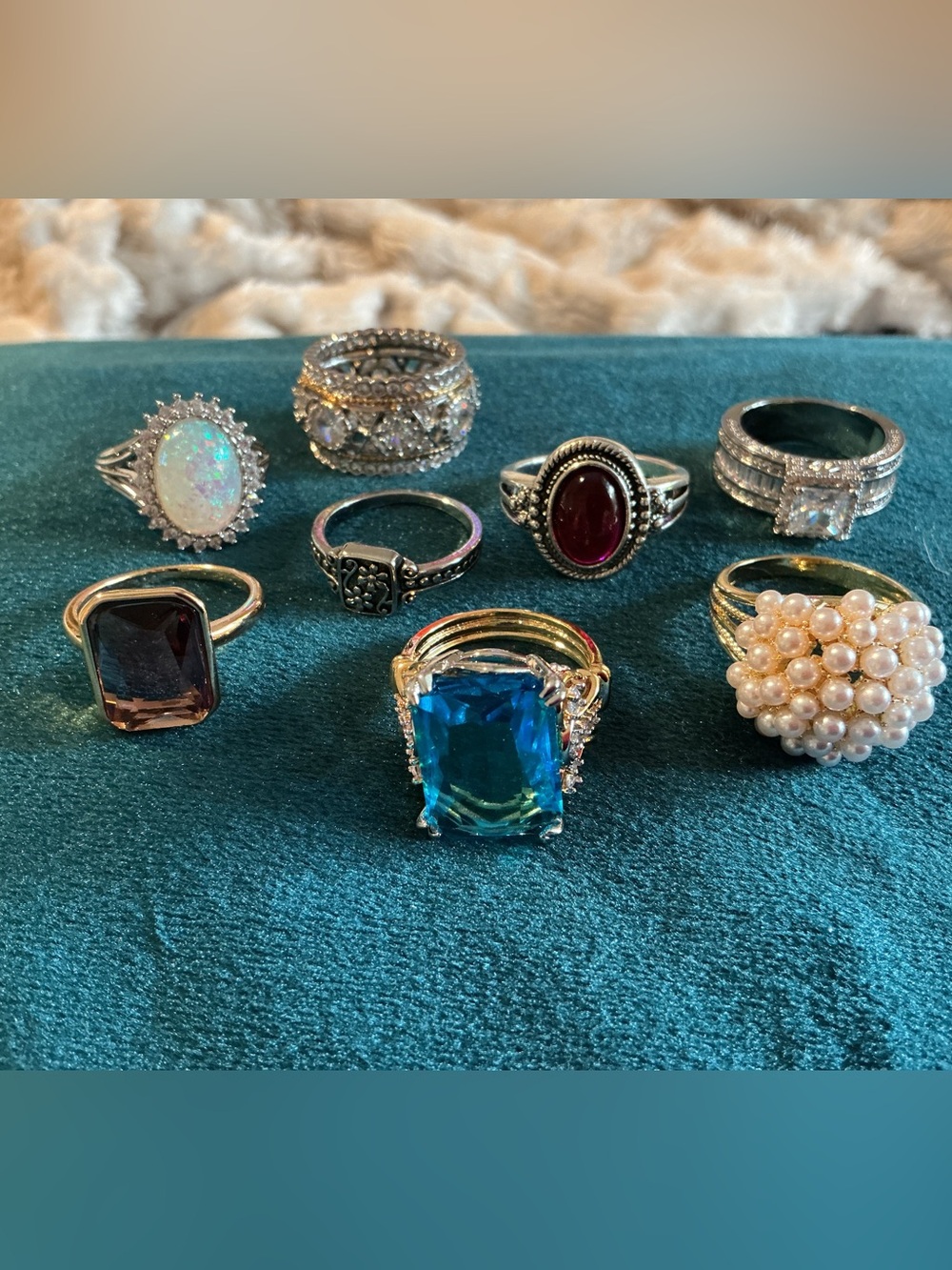 💍 8-Piece Statement Ring Lot | Sizes 8–9 | Fashion Jewelry